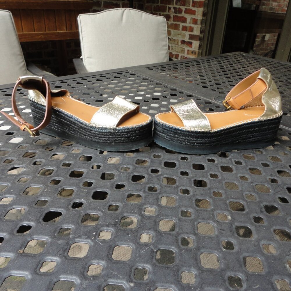 SEE BY CHLOE Women's Gold and Black Gladiator Chunky Heel Sandals Size 40 (9.5) - Picture 2 of 9